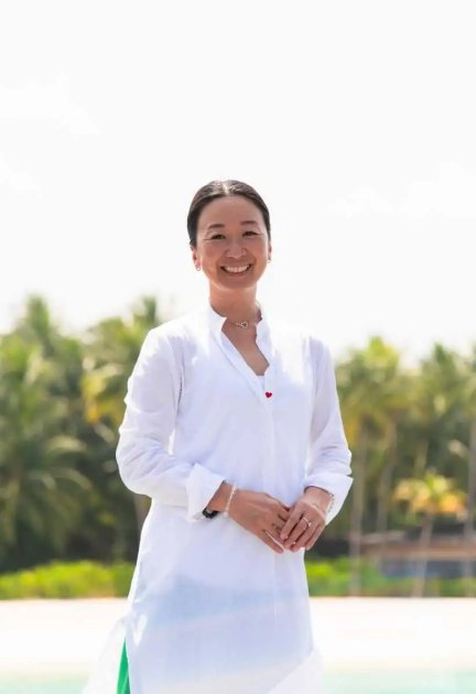 The Healing Hour with Mariko Hiyama, at the St. Regis Maldives Vommuli Resort